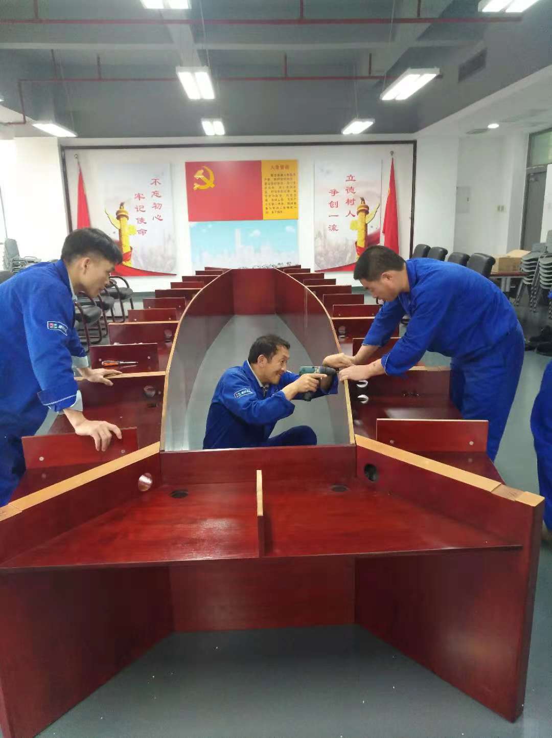 拉斯维加斯9888搬场公司通知你拆除家具的步骤！